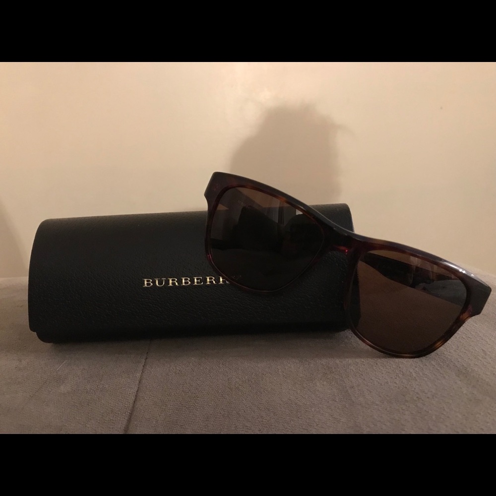 Burberry sunglasses